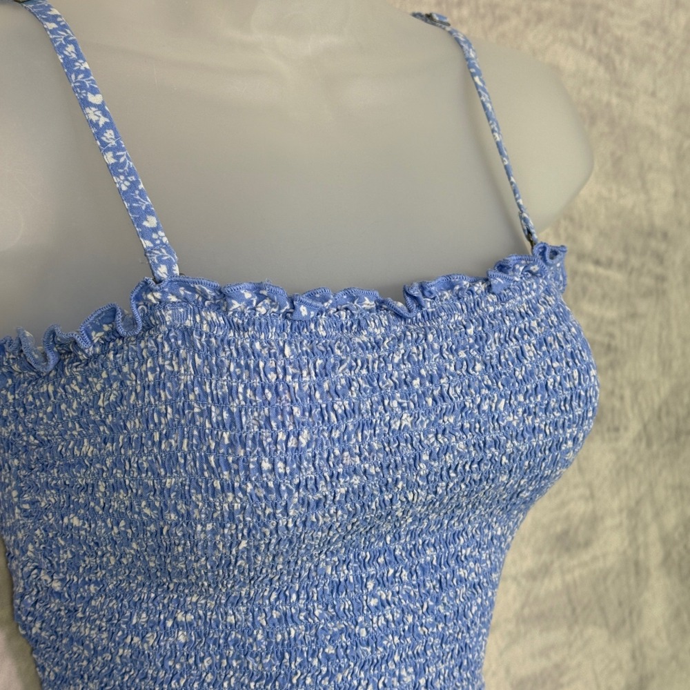 Hollister Smocked Crop Top Blue Floral Womens Sz M cottagecore 90s festival